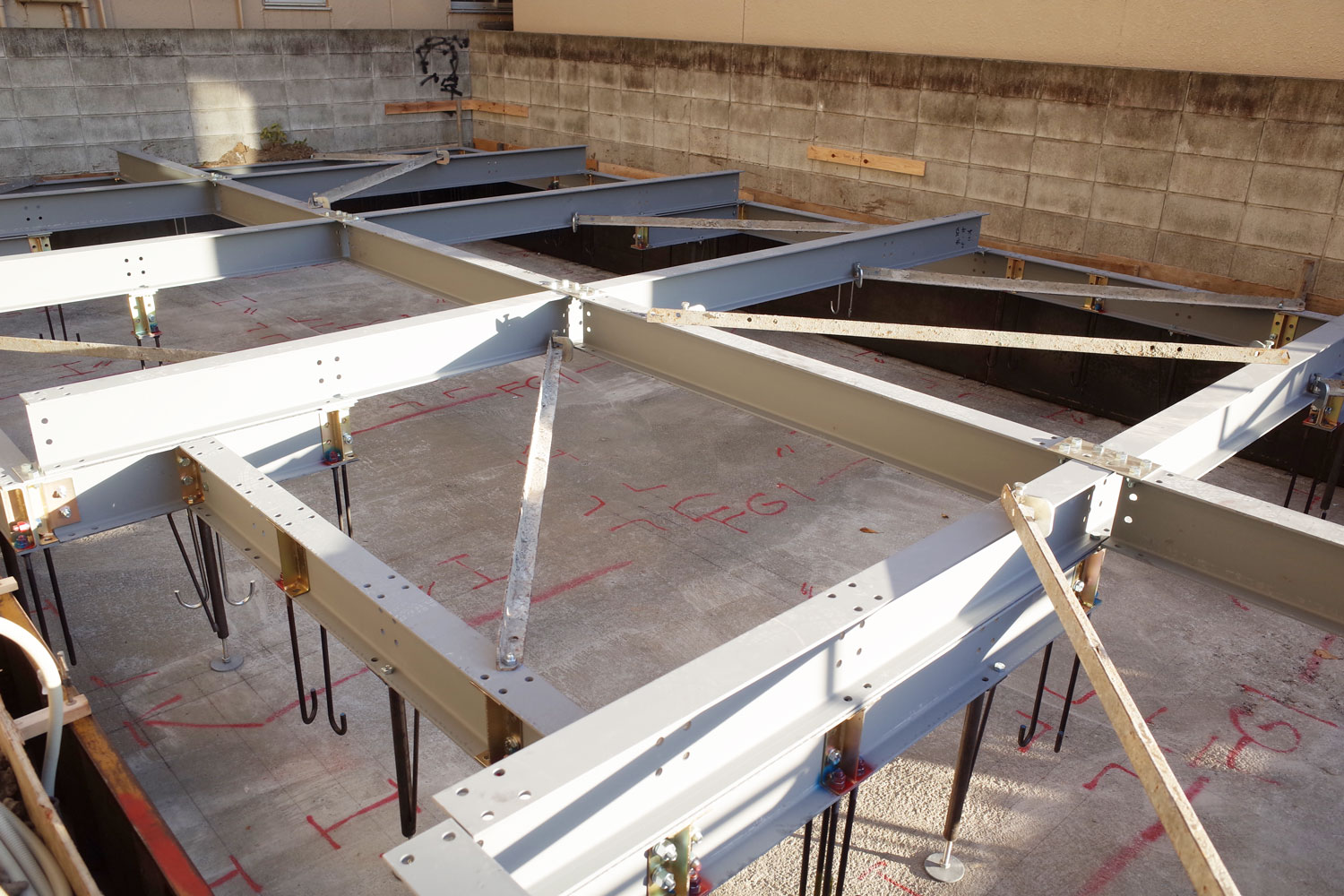 ストリートファニチャ―号室